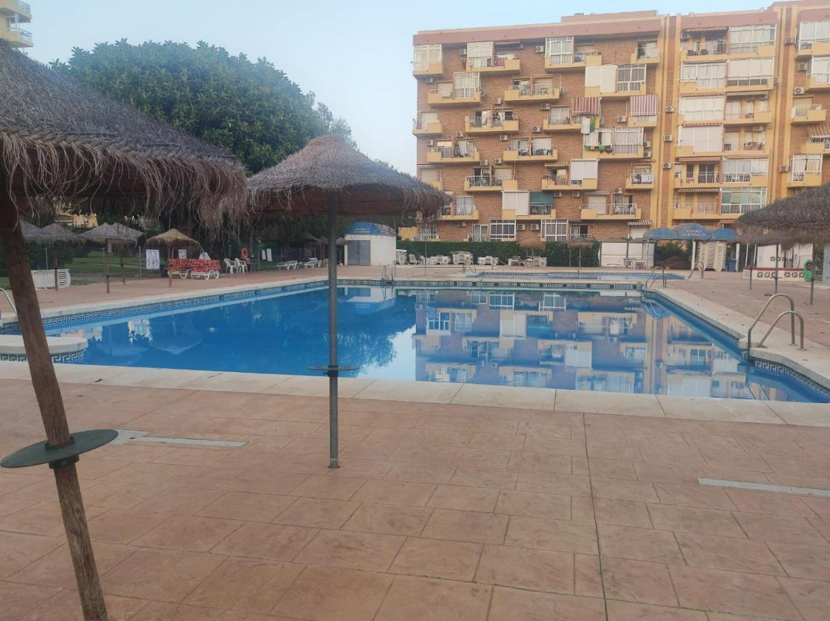 Grace Pool Apartment 贝纳尔马德纳 外观 照片